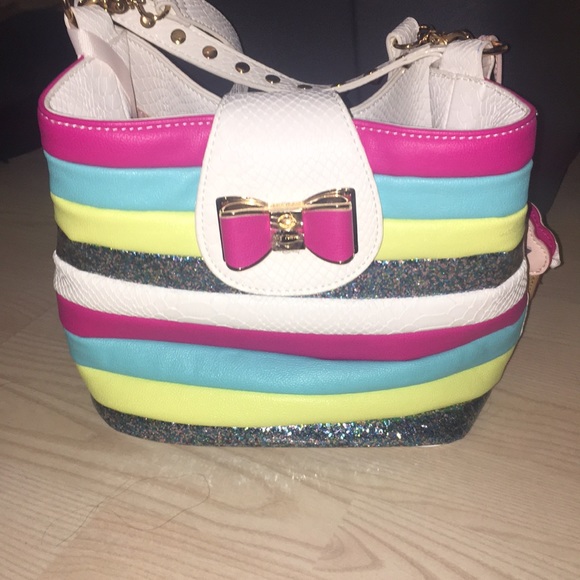 Betsey Johnson Rainbow Cupcake Purse - Picture 1 of 6